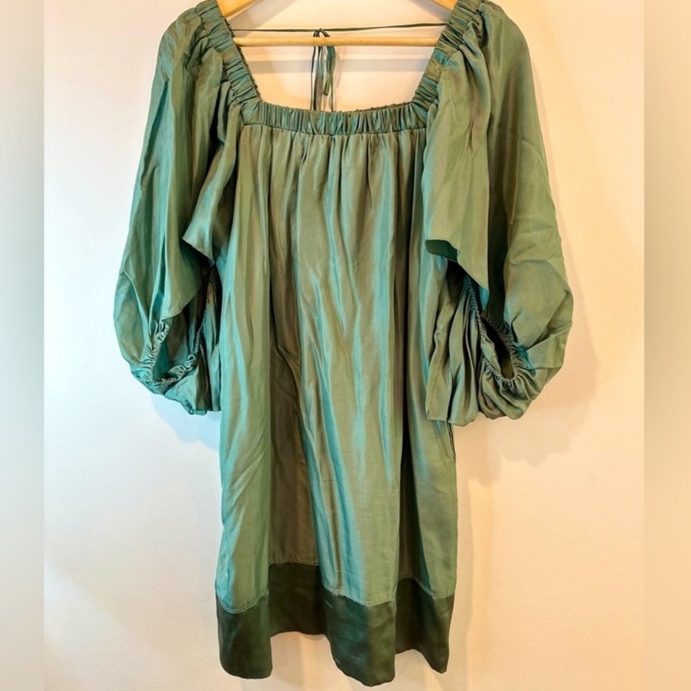Elegant Green Off-Shoulder Dress